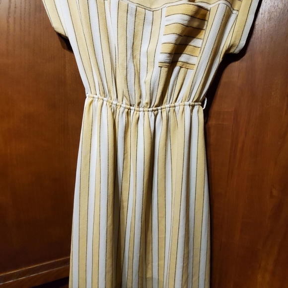 MONTEAU - Los Angeles retro inspired dress (EUC) - Picture 3 of 9